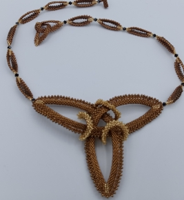 Collar Trinqueta Belos